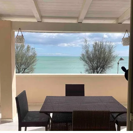 Fronte Mare Casa de Férias *